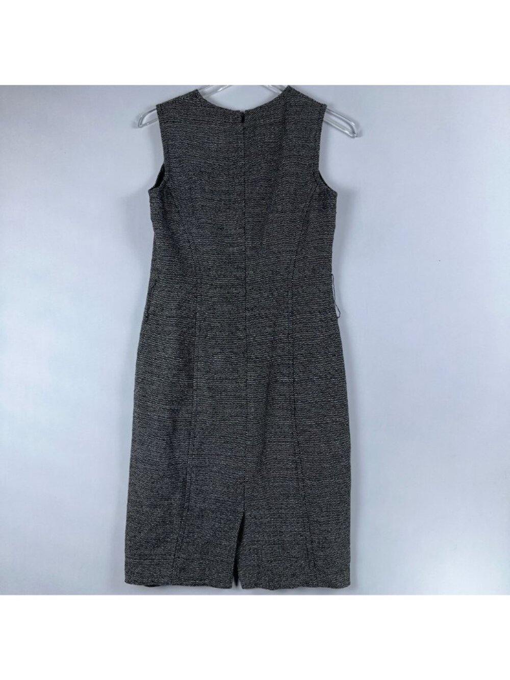Calvin Klein Sheath Dress Size 8 Gray Sleeveless Textured Back Zip Round Neck - Picture 2 of 8